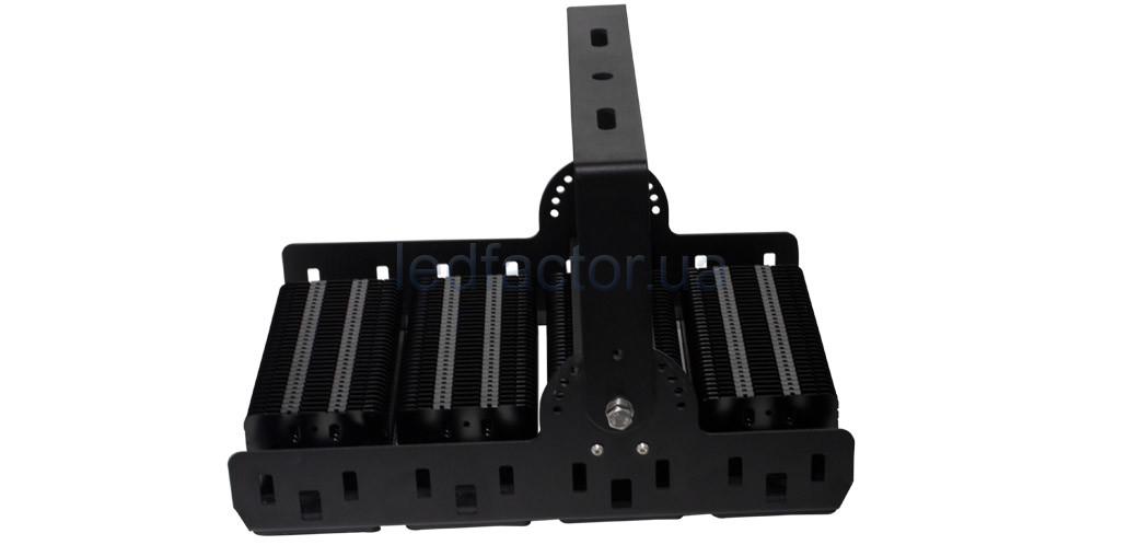 Промышленное светодиодное освещение LED Factor